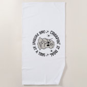 Gezondheidszorg Halloween, Creeping It Real One Pa Strandlaken (Voorkant)