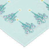 Gezwollen kerstboom 60" x 84" tafelkleed (Gekanteld)