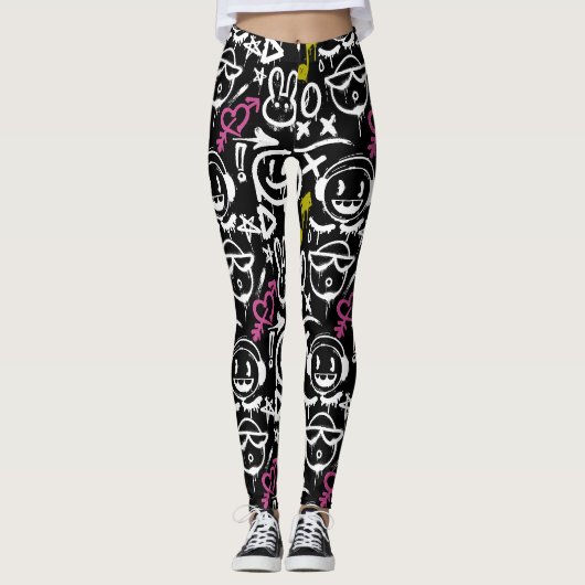 GFT02-Graffiti Hoofdzakelijk Wit.Zwarte BG Leggings (Voorkant)