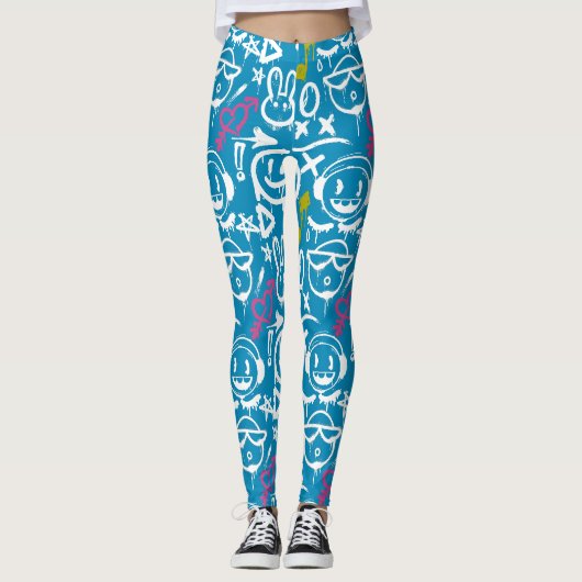 GFT02-Graffiti Voornamelijk wit.Blauw BG Leggings (Voorkant)