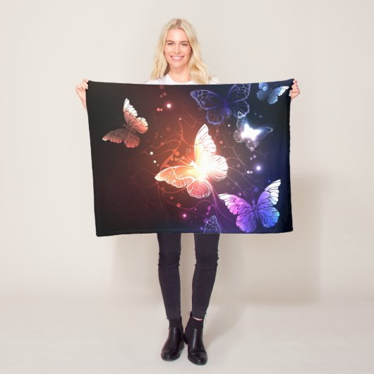 Ggloeiende nachtvlinders fleece deken (In situ)