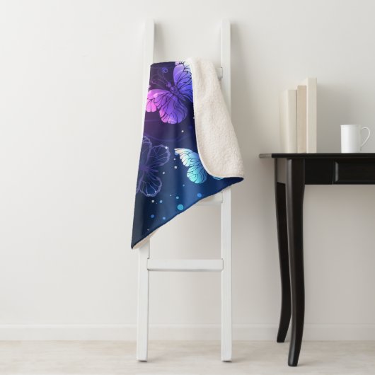 Ggloeiende nachtvlinders sherpa deken (In situ)