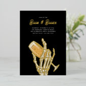 Ghofst Champagne "Boos & Booze" Halloween Party Folie Uitnodiging (Staand Voorkant)