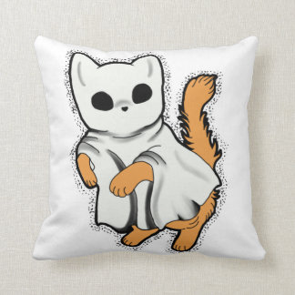 Ghost cat is klaar om Pillow te achtervolgen Kussen
