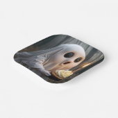 Ghost houdt een verjaardagscupcake vast papieren bordje (Gebogen)