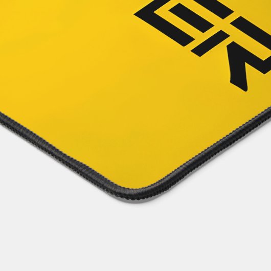 Ghost Hunter Cyberpunk Girl Artwork Bureaumat (Hoek)