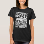 Ghost Hunting Essentials Ghost Hunter Camera T-shirt (Voorkant)