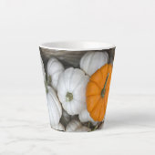 Ghost Pumpkins met een gulzige oranje Latte Mok (Voorkant)