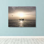 Ghost Ship at Sunset Canvas Afdruk (Insitu (Houten vloer))