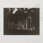 Ghost Tomb Distance Briefkaart (Voorkant)