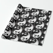 Ghost Yin Yang Black en White Cadeaupapier (Uitgerold)