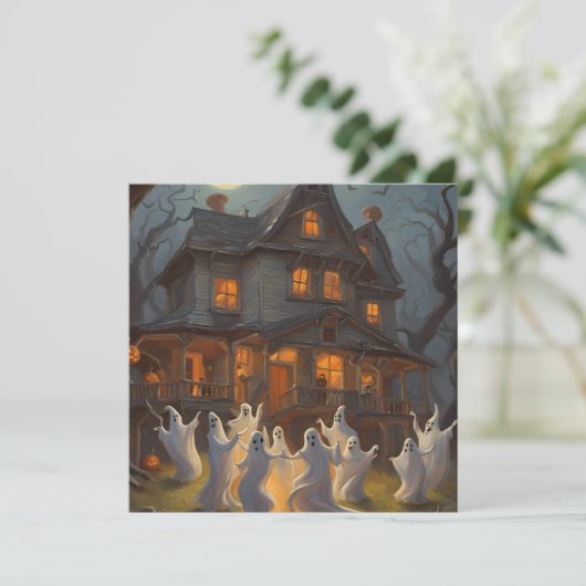 Ghosts Dance in Yard of Haunted House op Halloween Bedankkaart (Staand voorkant)