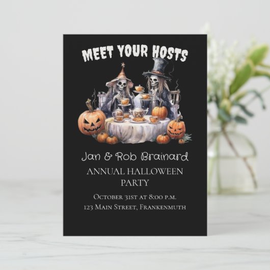 Ghoulish Jaarlijkse Halloween Party Uitnodiging (Staand voorkant)