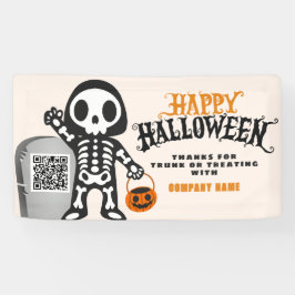 Ghoulish Skeleton Happy Halloween QR Business Spandoek