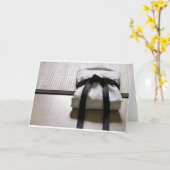 Gi van het judo op mat Tatami Kaart (Gele Bloem)