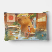 Giant Capybara – Hot Spring Illustratie Etui (Achterkant)