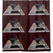 Giant Chicken Crushing Eggs, Shower Curtain Douchegordijn (Voorkant)