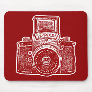 Giant East German Camera - Maroon en White Muismat