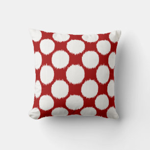Giant Ikat-Stippen, witte stippen op diep rood Kussen
