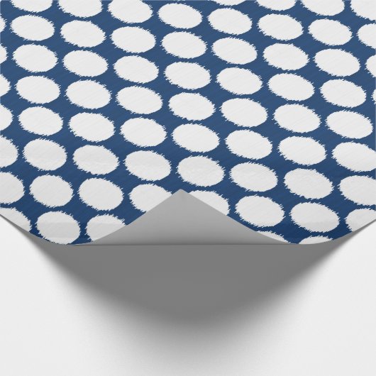 Giant Ikat-Stippen, witte stippen op kobaltblauw Cadeaupapier (Hoek)