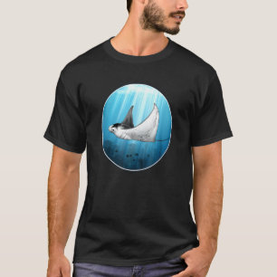 Giant Manta Ray geboren om te vliegen Polynesische T-shirt