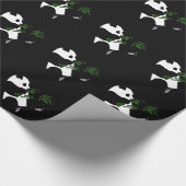 Giant Panda Eats Bamboo Black Cadeaupapier (Hoek)