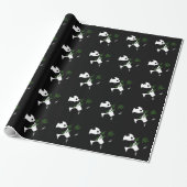 Giant Panda Eats Bamboo Black Cadeaupapier (Uitgerold)