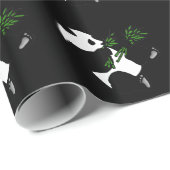 Giant Panda Eats Bamboo Black Cadeaupapier (Rol Hoek)