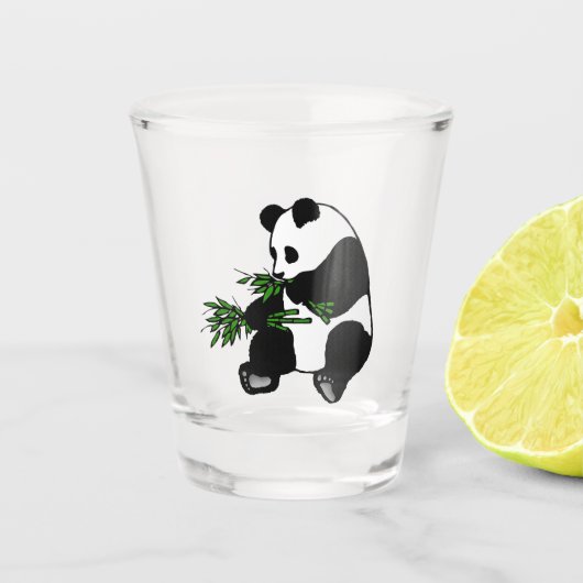 Giant Panda Eats Bamboo Glass Shot Glas (Voorkant)