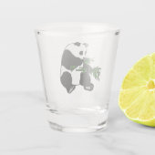 Giant Panda Eats Bamboo Shot Glas (Achterkant)