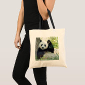 Giant Panda rusteert tegen bomen Tote Bag (Voorkant (product))