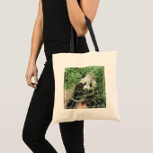 Giant Panda zweert in gras Tote Bag (Voorkant (product))