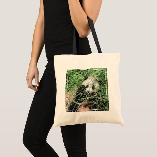 Giant Panda zweert in gras Tote Bag (Voorkant (product))