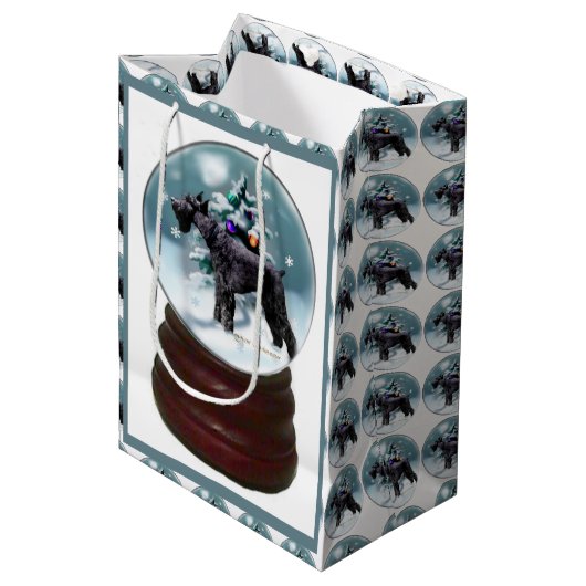 Giant Schnauzer Kerstmis Medium Cadeauzakje (Voorkant Gekanteld)