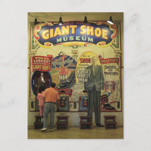 Giant Shoe Museum Briefkaart (Voorkant)