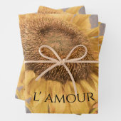 Giant Sunflower Country Yellow Grey Script Inpakpapier Vel (In situ)