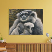 Gibbon Shelter - Emotioneel wildlife portret Canvas Afdruk (Insitu (Woonkamer))