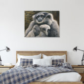 Gibbon Shelter - Emotioneel wildlife portret Canvas Afdruk (Insitu (Slaapkamer))