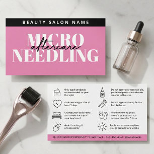 Gids voor nazorg na micro-needling met een roze gl visitekaartje
