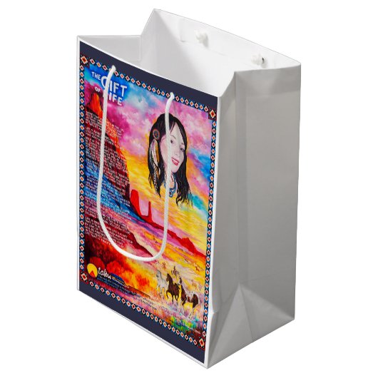 Gift Bag Glossy Medium Cadeauzakje (Voorkant Gekanteld)