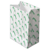 Gift Bag - Groene en Witte snoepjes Medium Cadeauzakje (Voorkant Gekanteld)