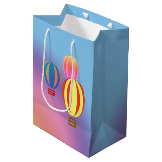 Gift Bag - Luchtballonnen en regenboog Medium Cadeauzakje (Voorkant Gekanteld)