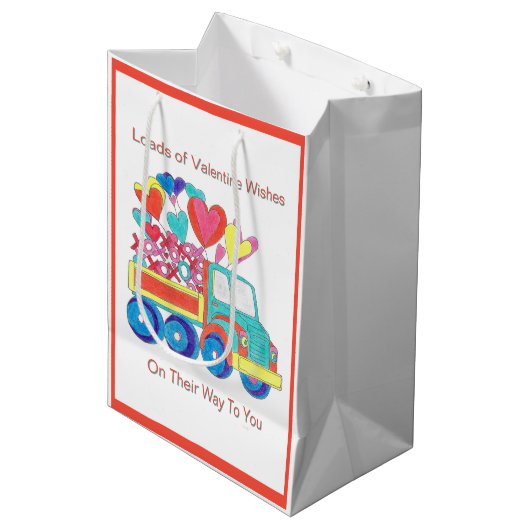 Gift Bag Truck Hearts Medium Cadeauzakje (Voorkant Gekanteld)