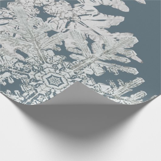 GIFT WRAPPING PAPER BENTLEY SNOWFLAKE CADEAUPAPIER (Hoek)