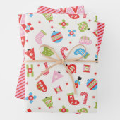 Giften met kerstrood en roze inpakpapier vel (In situ)