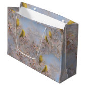 Giftzak met gele vogels groot cadeauzakje (Voorkant Gekanteld)