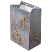 Giftzak met gele vogels - medium cadeauzakje (Achterkant Gekanteld)