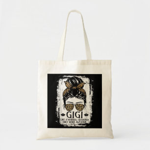 Gigi als een normale grootmoeder alleen maar meer  tote bag