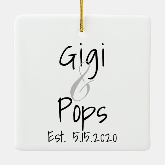 Gigi en Pop First Grandchild Ornament (Achterkant)