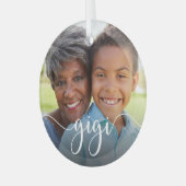 Gigi Grandma Script Overlay Glas Ornament (Voorkant links)